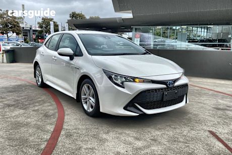 White 2021 Toyota Corolla Hatch ASCENT SPORT HYBRID F
