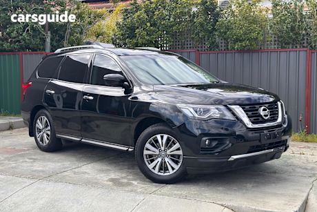 Black 2019 Nissan Pathfinder SUV ST-L