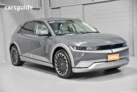 Grey 2023 Hyundai Ioniq 5 SUV EPIQ 4X4