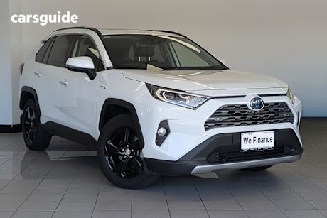 White 2021 Toyota RAV4 SUV CRUISER 4X4