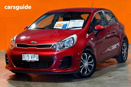 Red 2015 Kia RIO Hatchback S