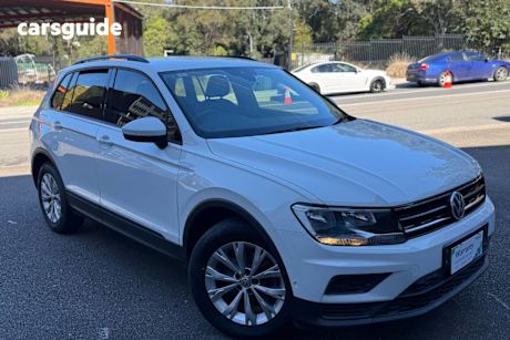White 2016 Volkswagen Tiguan Wagon 110 Tsi Trendline