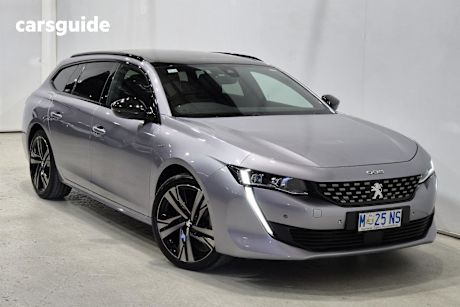 Grey 2022 Peugeot 508 SUV GT F