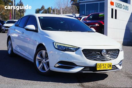 White 2020 Holden Commodore Liftback Lt