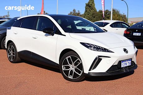 White 2024 MG MG4 Hatch ESSENCE 64 150KW R