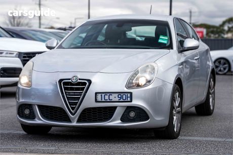 Silver 2012 Alfa Romeo Giulietta Hatchback 1.4