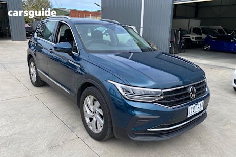 Blue 2023 Volkswagen Tiguan SUV 110TSI LIFE F
