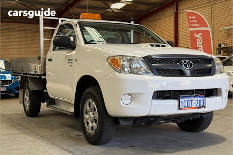 White 2007 Toyota Hilux Cab Chassis Sr (4X4)