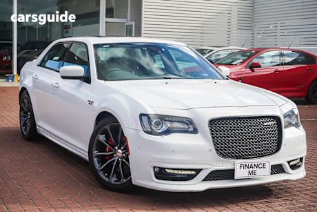 White 2018 Chrysler 300 Sedan Srt Hyperblack