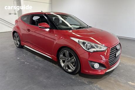Red 2014 Hyundai Veloster Coupe Sr Turbo