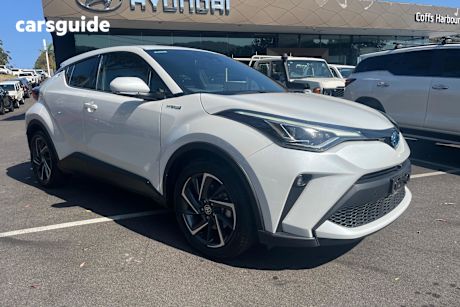 White 2023 Toyota C-HR SUV KOBA F