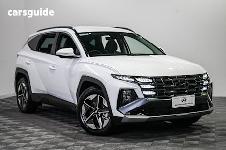 White 2025 Hyundai Tucson Wagon Elite Hybrid (Fwd)