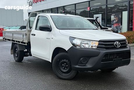 White 2018 Toyota Hilux Ute Tray WORKMATE R