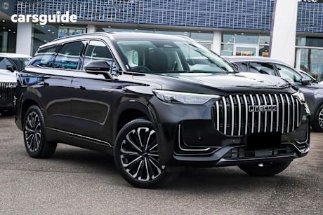Black 2025 Jaecoo J8 SUV TRACK F