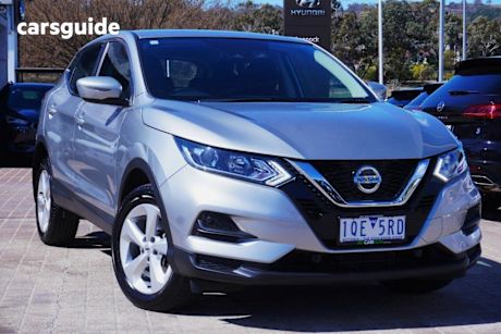 Silver 2019 Nissan Qashqai Wagon St