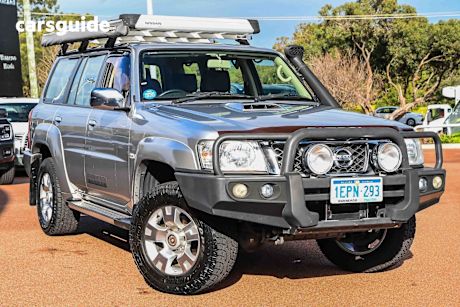 Silver 2014 Nissan Patrol SUV ST TITANIUM 4X4