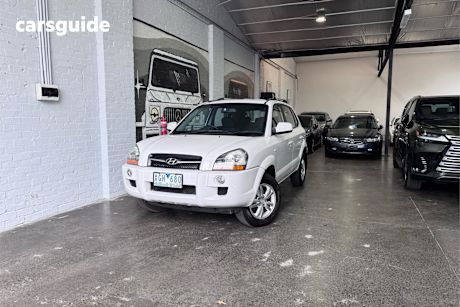 White 2010 Hyundai Tucson Wagon City Sx