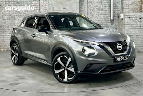 Grey 2020 Nissan Juke Hatchback St-L