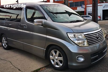 Grey 2004 Nissan Elgrand OtherCar HIGHWAY STAR