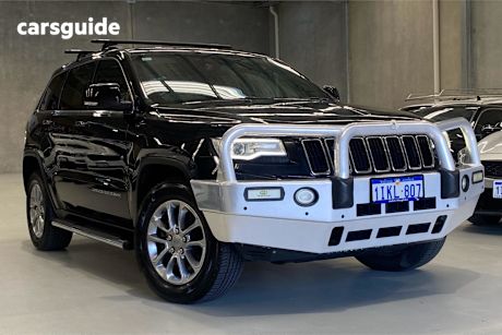 Black 2017 Jeep Grand Cherokee Wagon Laredo (4X4)