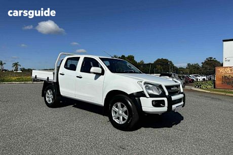 White 2017 Isuzu D-MAX Crew Cab Chassis Sx (4X4)