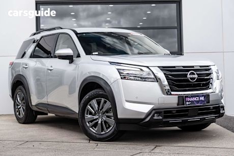 Silver 2023 Nissan Pathfinder SUV ST-L 4X4