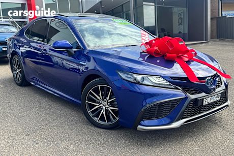 Blue 2023 Toyota Camry Sedan SL F