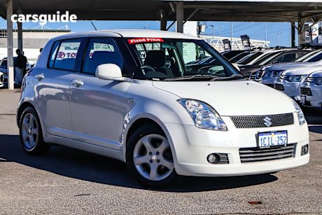 White 2006 Suzuki Swift Hatchback S