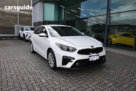 White 2019 Kia Cerato Hatch S F