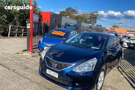 Blue 2013 Nissan Pulsar Hatchback St-S