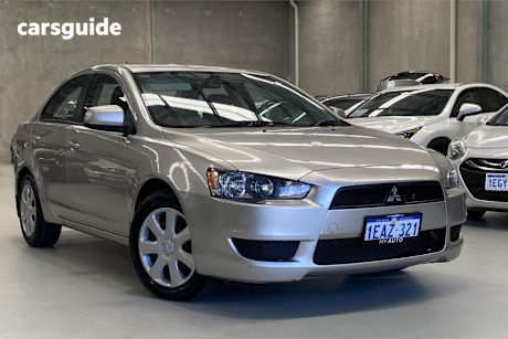 Silver 2012 Mitsubishi Lancer Sedan Es