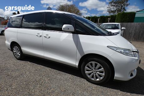 White 2017 Toyota Tarago Wagon Gli