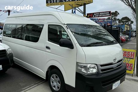 2011 Toyota HiAce Bus Commuter