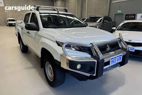 White 2020 Mitsubishi Triton Double Cab Pick Up Glx (4X4)