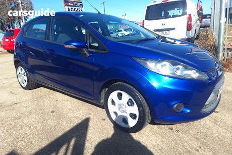 Blue 2011 Ford Fiesta Hatchback Cl
