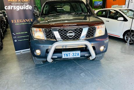 Grey 2006 Nissan Pathfinder Wagon St-L (4X4)