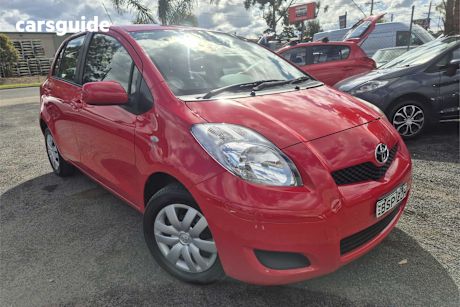 Red 2010 Toyota Yaris Hatchback Yr