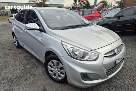 Silver 2016 Hyundai Accent Sedan Active