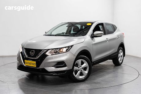 Silver 2020 Nissan Qashqai Wagon St