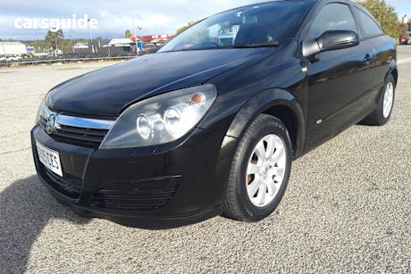 Black 2005 Holden Astra Coupe Cd