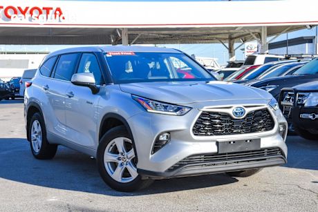 Silver 2023 Toyota Kluger SUV GX 4X4