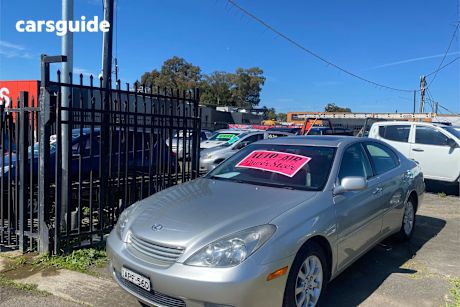 Silver 2002 Lexus ES300 Sedan