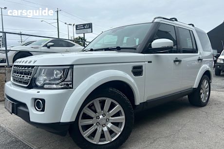 White 2016 Land Rover Discovery SUV TDV6 4X4