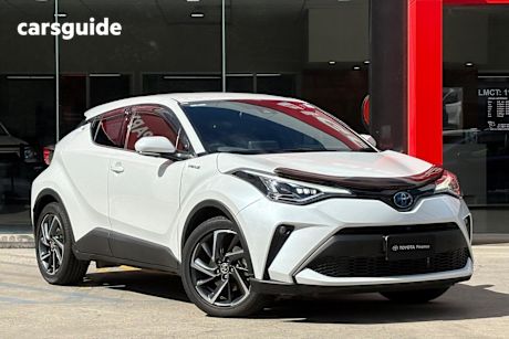 White 2022 Toyota C-HR SUV KOBA F