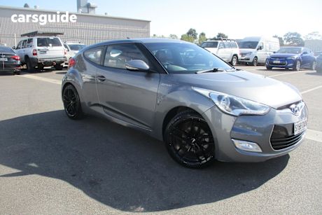 Grey 2013 Hyundai Veloster Hatch STREET F