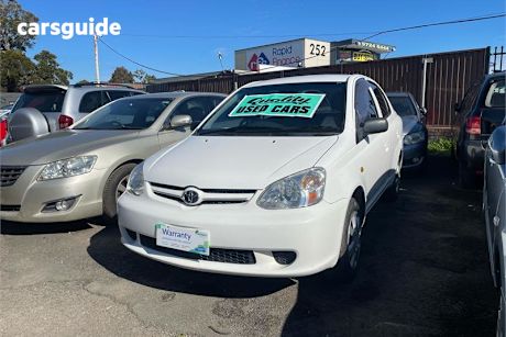 White 2004 Toyota Echo Sedan