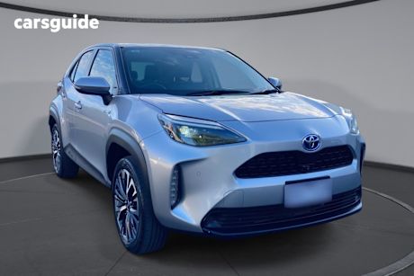 Silver 2020 Toyota Yaris Cross SUV URBAN F