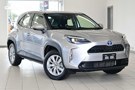 Silver 2023 Toyota Yaris Cross SUV GX F