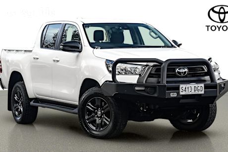 White 2022 Toyota Hilux Double Cab Pick Up Sr (4X4)