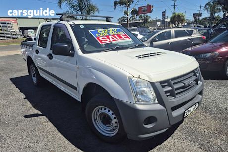 White 2008 Isuzu D-MAX Crew Cab Utility Sx (4X2)